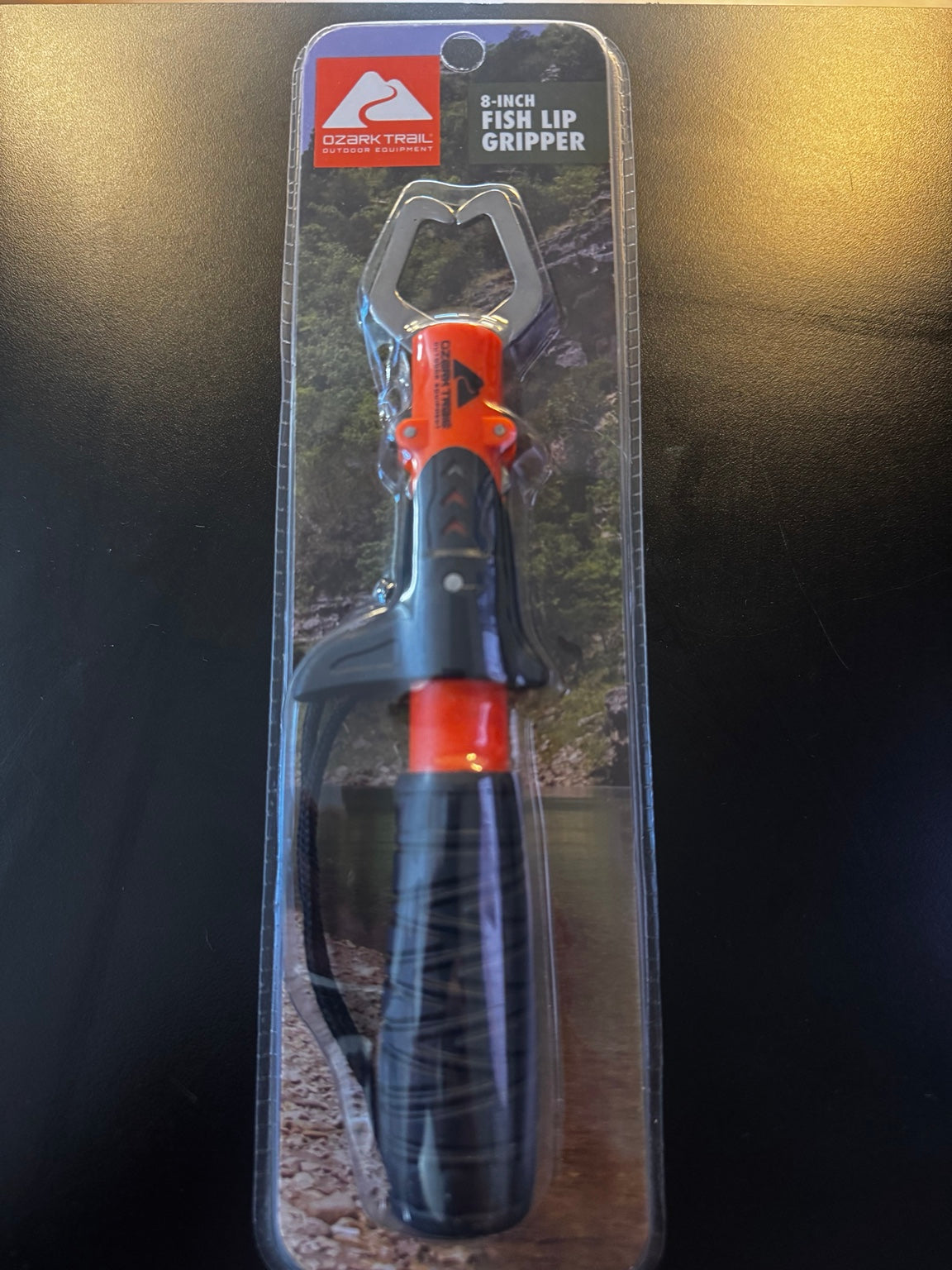 Ozark Trail 8-inch fish lip gripper