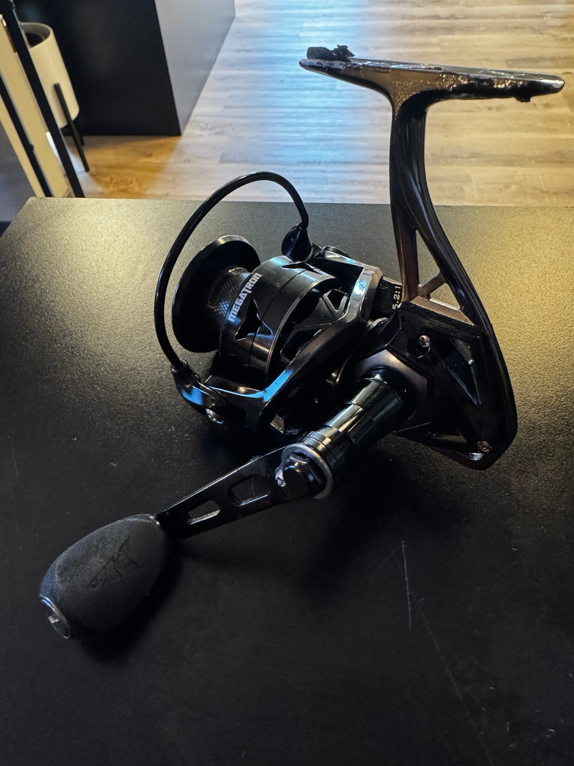 Used KastKing Megatron 3000 spinning reel